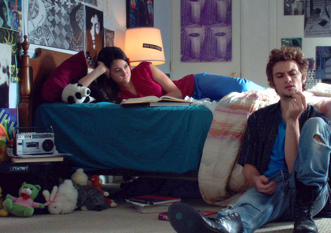 Cenas quentes no novo filme de Shailene Woodley, a Hazel de A Culpa É das Estrelas