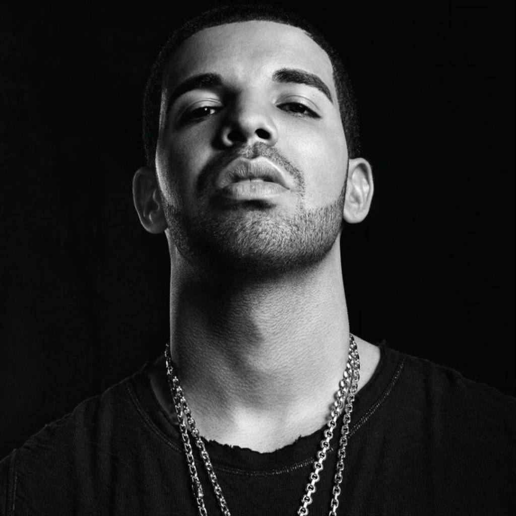 Drake é o artista mais reproduzido no mundo no Spotify