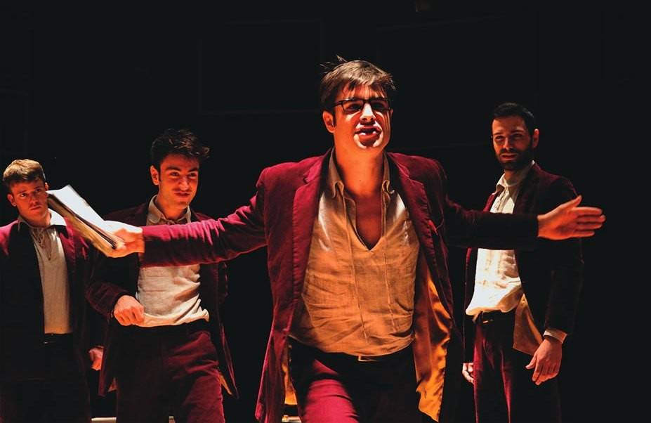 Pablo Sanábio, Rodrigo Pandolfo, Felipe Lima e João Gabriel Vasconcellos: R&J de Shakespeare Pablo Sanábio, Rodrigo Pandolfo, Felipe Lima e João Gabriel Vasconcellos: R&J de Shakespeare