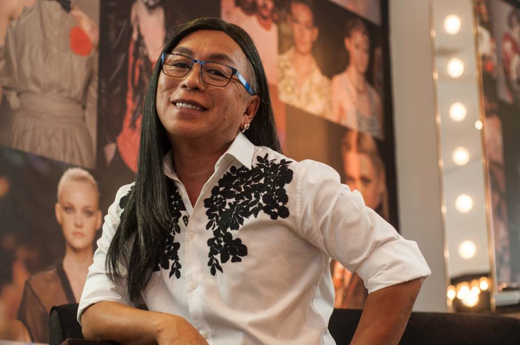 Celso Kamura inaugura salão econômico em Moema