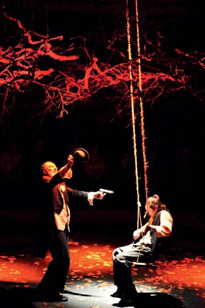 Semerjian e Slaviero: referências ao universo do teatro Semerjian e Slaviero: referências ao universo do teatro