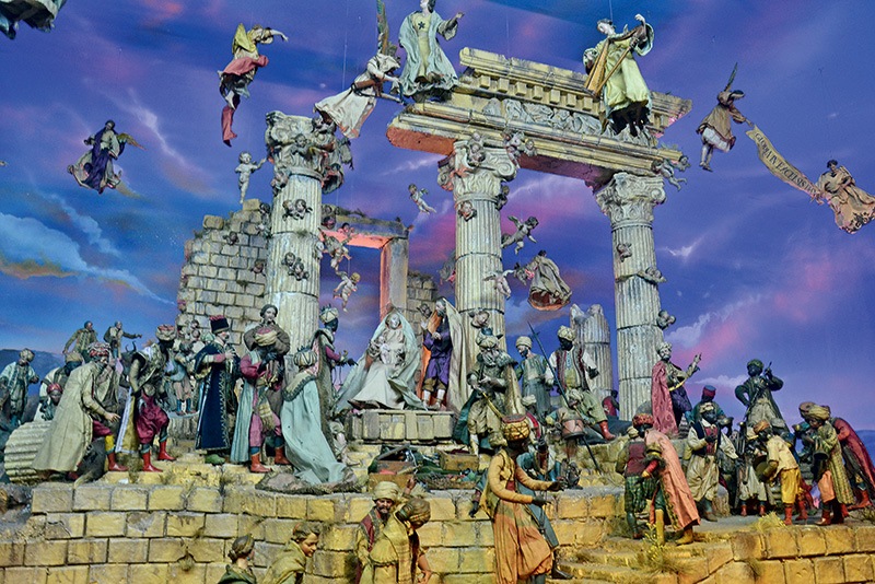 Considerado um dos maiores do mundo, o presépio napolitano, do Museu de Arte Sacra, reúne 1.600 peças Considerado um dos maiores do mundo, o presépio napolitano, do Museu de Arte Sacra, reúne 1.600 peças