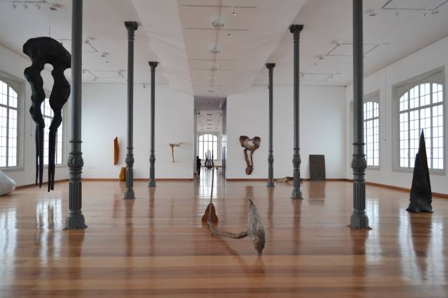 Vista geral da mostra individual na Estação Pinacoteca Vista geral da mostra individual na Estação Pinacoteca