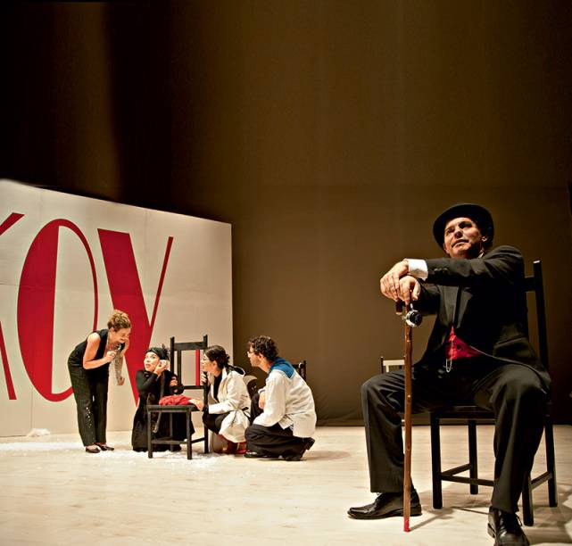 Inês Peixoto, Lydia Del Picchia, Simone Ordones, Julio Maciel e Chico Pelúcio: trama aborda o fim do mundo Inês Peixoto, Lydia Del Picchia, Simone Ordones, Julio Maciel e Chico Pelúcio: trama aborda o fim do mundo