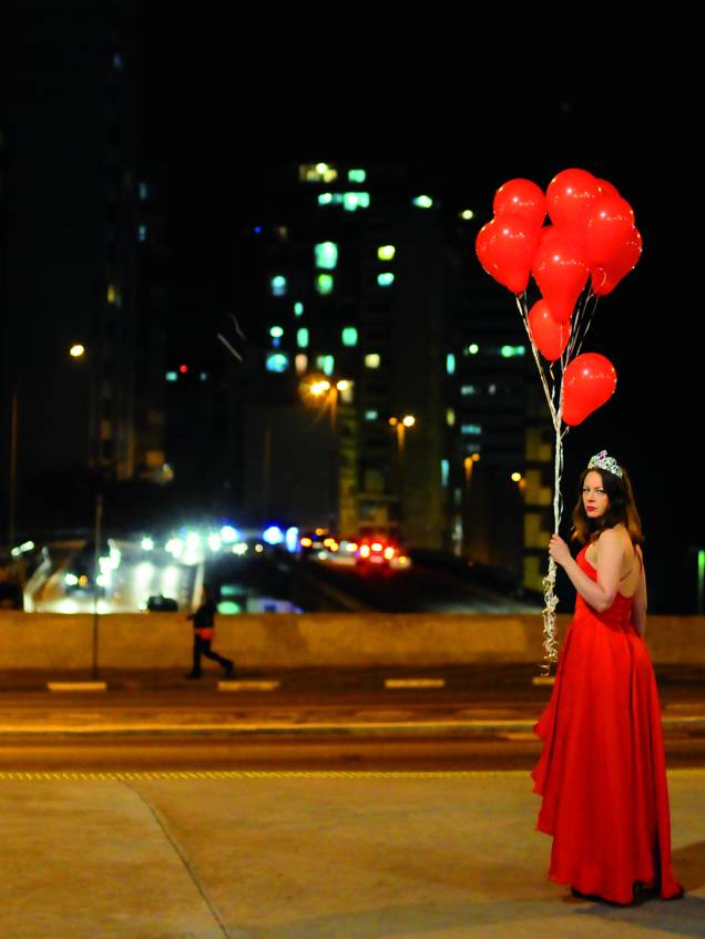 Cléo de Páris é Jocasta em Édipo na Praça Cléo de Páris é Jocasta em Édipo na Praça