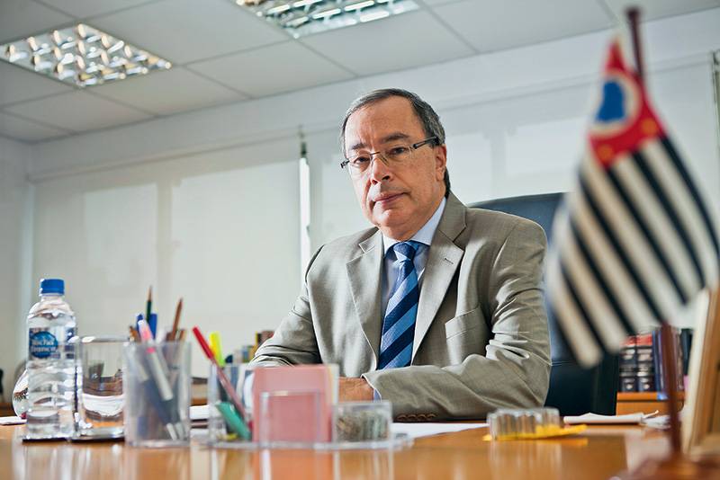 Procurador-geral de São Paulo entra em conflito com  a classe