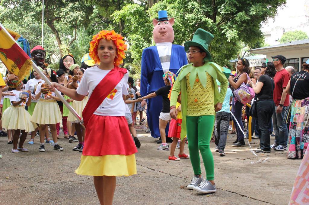 Blocos infantis colocam a criançada para brincar no Carnaval