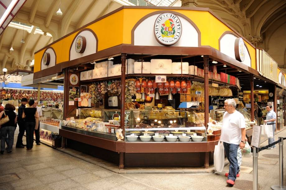 Empório Chiappetta: uma das bancas mais antigas do Mercado Municipal Empório Chiappetta: uma das bancas mais antigas do Mercado Municipal