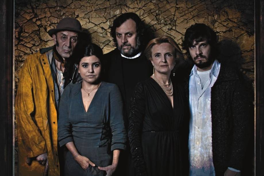 Plínio Soares, Patrícia Castilho, Nelson Baskerville, Clara Carvalho e Flavio Barollo em "Espectros" Plínio Soares, Patrícia Castilho, Nelson Baskerville, Clara Carvalho e Flavio Barollo em "Espectros"