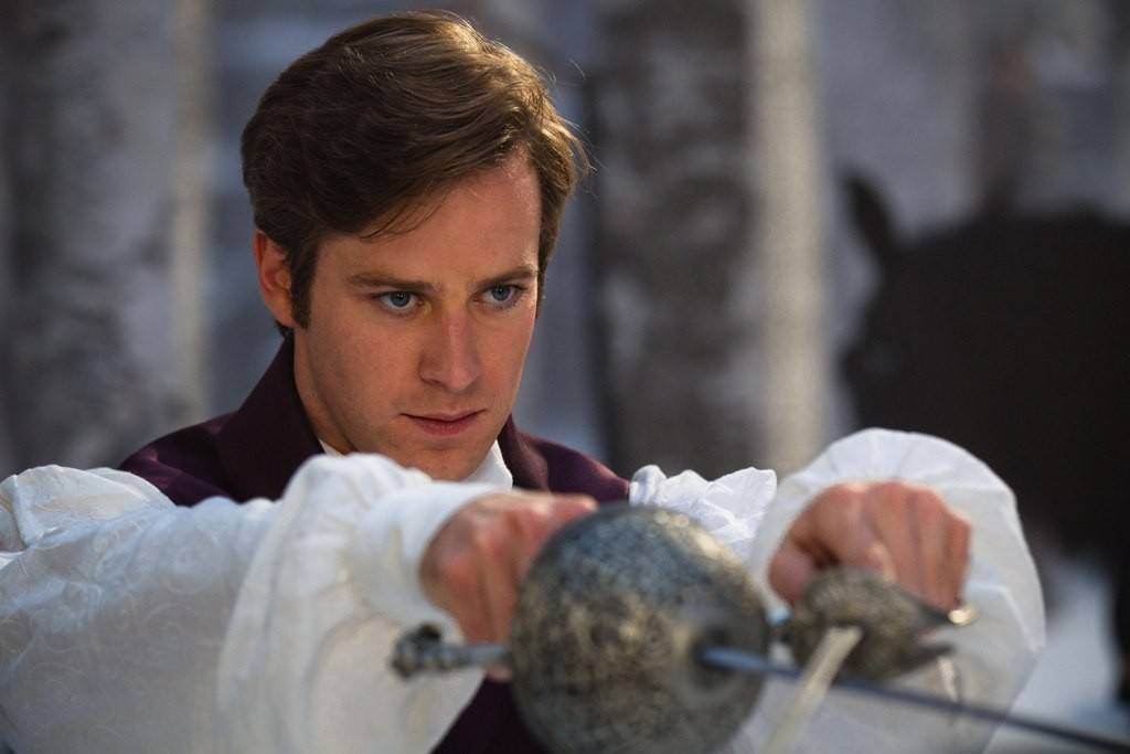 Armie Hammer (J. Edgar e A Rede Social) interpreta o príncipe: Espelho, Espelho Meu Armie Hammer (J. Edgar e A Rede Social) interpreta o príncipe: Espelho, Espelho Meu