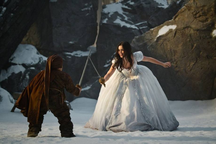 Espelho, Espelho Meu: versão moderna de A Branca de Neve chega aos cinemas em 3D Espelho, Espelho Meu: versão moderna de A Branca de Neve chega aos cinemas em 3D