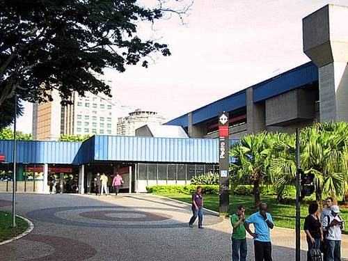 Homem morre espancado em estação de metrô de São Paulo