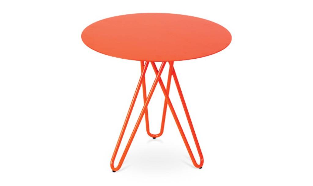 Mesa de apoio de madeira com pintura de laca Mesa de apoio de madeira com pintura de laca