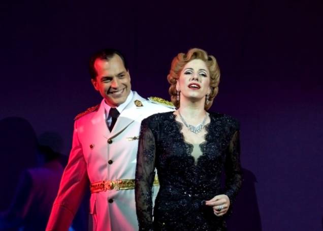 Evita: musical mergulha no universo da ex-primeira-dama argentina Evita Perón (1919- 1952) Evita: musical mergulha no universo da ex-primeira-dama argentina Evita Perón (1919- 1952)
