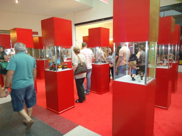 Túnel do tempo: bonecas, jogos e carrinhos podem ser recordados na exposição Túnel do tempo: bonecas, jogos e carrinhos podem ser recordados na exposição