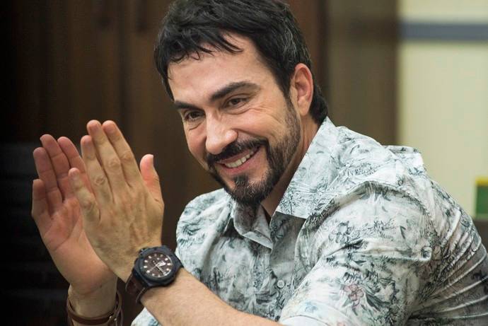 Nando Reis responde dúvida de Padre Fábio de Melo