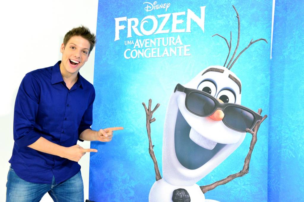 Fábio Porchat dubla boneco de neve em Frozen, novo desenho da Disney
