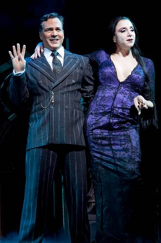 	Gomes e Morticia, papeis de Marisa Orth e Daniel Boaventura, no musical A Família Addams