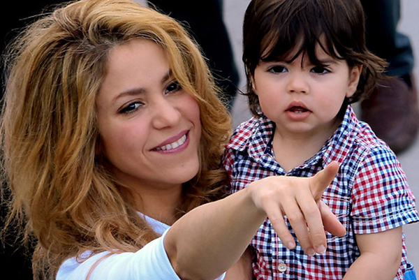 familie-shakira-milan-24feb-pa_6983061-original-imagegallery_standard