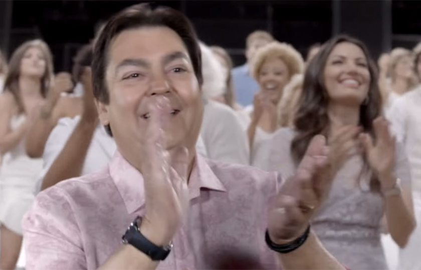 Faustão rouba a cena na vinheta de fim de ano da Globo e vira piada na internet
