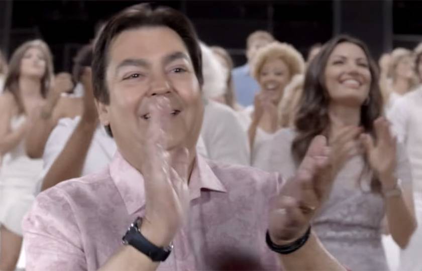 Faustão rouba a cena na vinheta de fim de ano da Globo e vira piada na internet