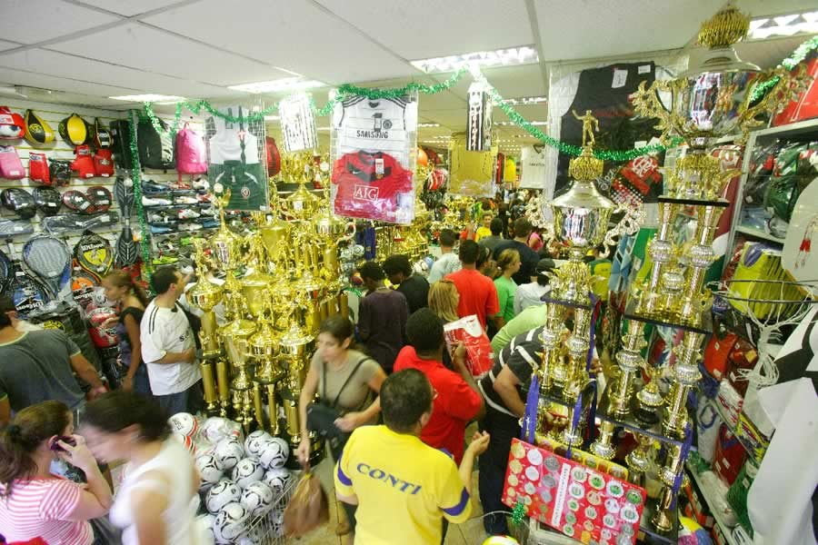 Lojão dos Esportes: mais de 300 tipos de taça à venda Lojão dos Esportes: mais de 300 tipos de taça à venda