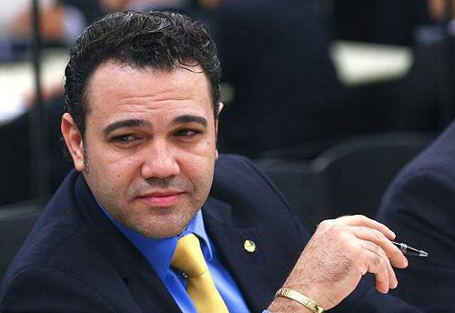Marco Feliciano critica a estreia da novela ‘Babilônia’ e repercute na internet