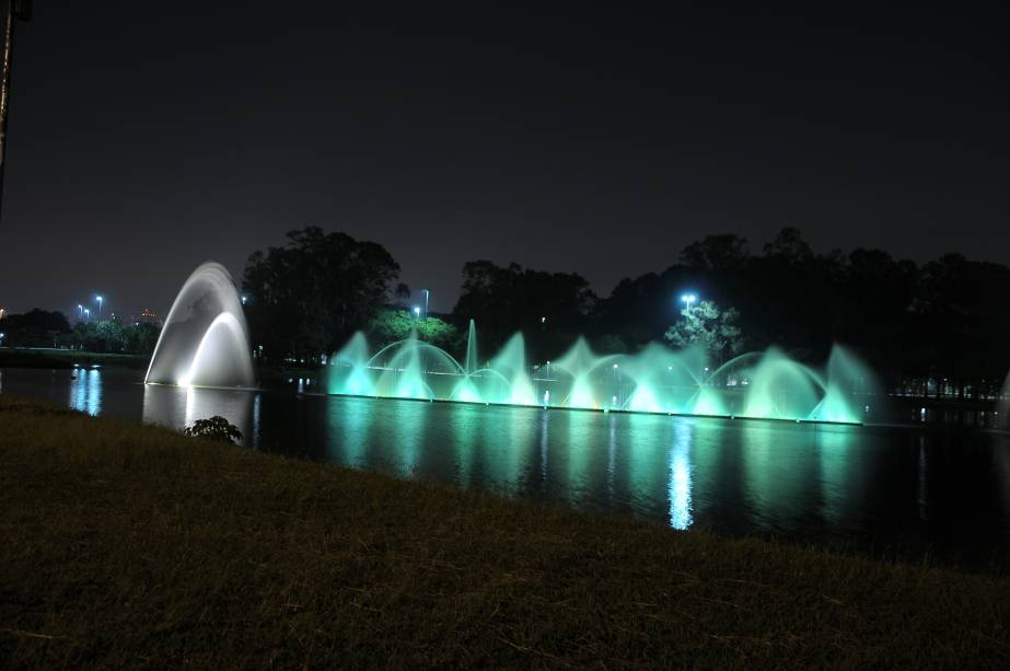 A Marquise do Ibirapuera recebe uma oficina de patins na noite de sábado