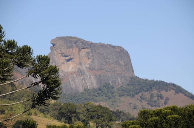 Formação rochosa que integra o _Complexo Pedra do Baú_