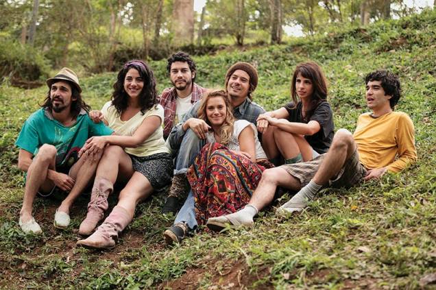 Entre Nós": o grupo de amigos em 1992, separação após uma tragédia Entre Nós": o grupo de amigos em 1992, separação após uma tragédia