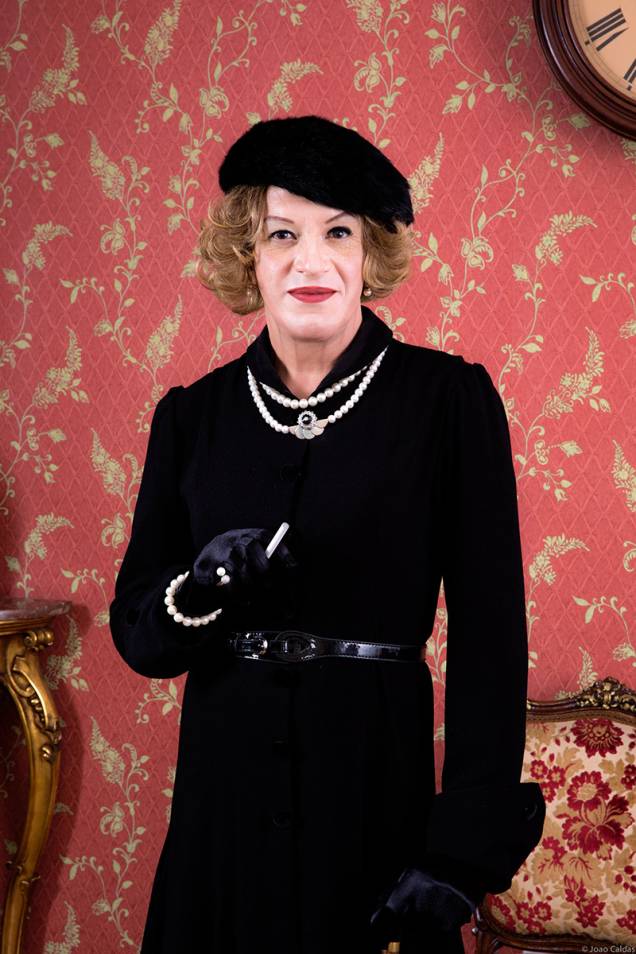 Wilson de Santos interpreta a atriz americana na comédia Bette Davis e Eu Wilson de Santos interpreta a atriz americana na comédia Bette Davis e Eu