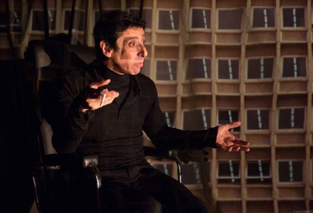 Cassio Scapin: o monólogo homenageia a atriz Myriam Muniz Cassio Scapin: o monólogo homenageia a atriz Myriam Muniz