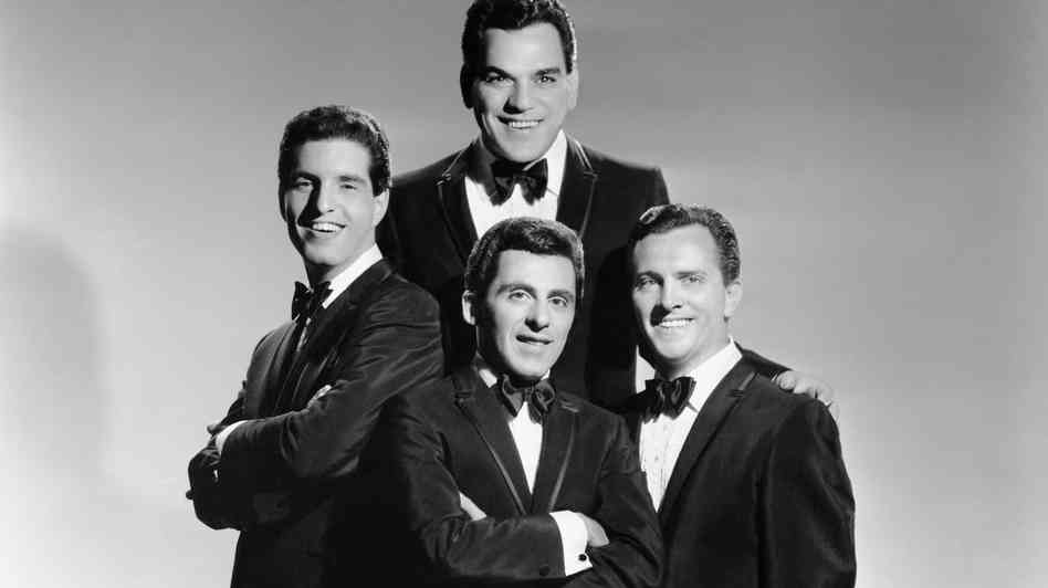 Apresentações reais do Four Seasons e Frankie Valli, tema de Jersey Boys