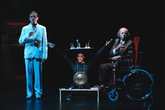 André Curti, Maria Adélia e Artur Ribeiro, da Dos à Deux: drama sem palavras André Curti, Maria Adélia e Artur Ribeiro, da Dos à Deux: drama sem palavras