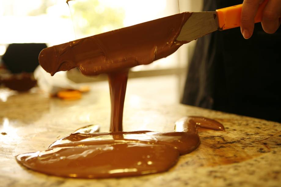 Galeria Chocolate: aula para produzir seus próprios bombons Galeria Chocolate: aula para produzir seus próprios bombons