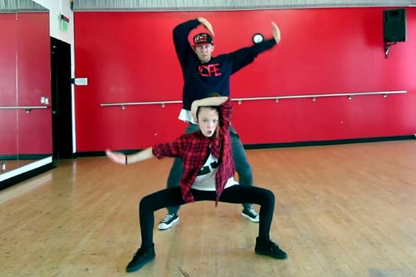 Garotinha de 11 anos surpreende com coreografia para a música ‘Shake It Off’, de Taylor Swift