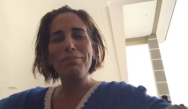 Glória Pires faz desabafo em vídeo sobre piadas da noite do Oscar