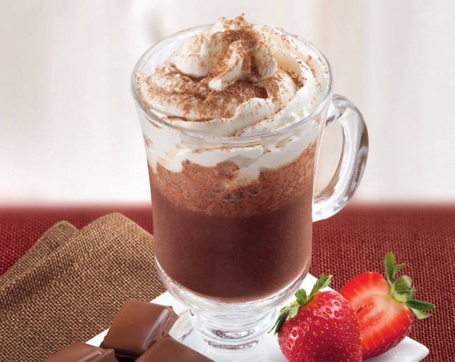 Gotas de Amor - chocolate quente com chantili