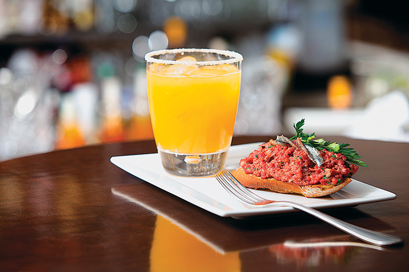 grand-bilboquet_tartine-de-tartare-de-carne-menor-jpg.jpeg