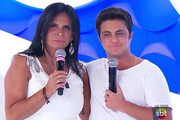 Gretchen enfrenta saia justa com Thammy no programa da Eliana