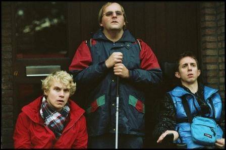 Lars, Jozef e Philip: melodrama dá lugar à comédia em Hasta la Vista