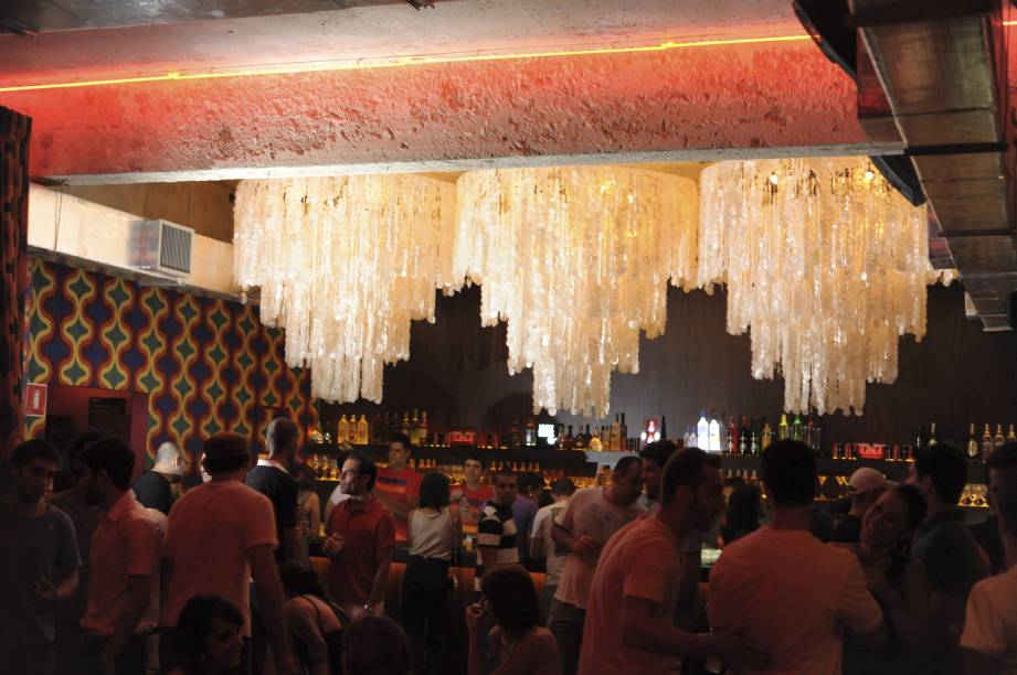 Ambiente do clube Hot Hot Ambiente do clube Hot Hot