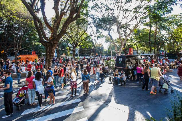 Dezesseis food trucks participaram da primeira edição Dezesseis food trucks participaram da primeira edição