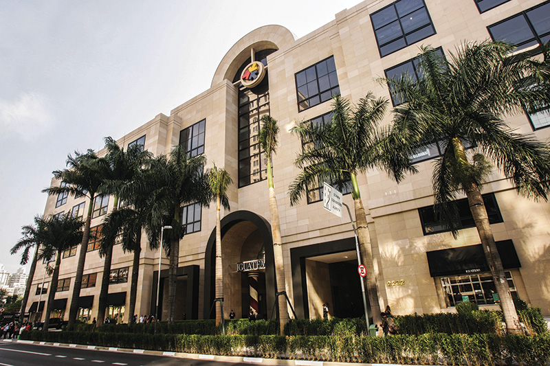 Shopping Iguatemi: eleito como o que tem a melhor variedade e qualidade de lojas da cidade Shopping Iguatemi: eleito como o que tem a melhor variedade e qualidade de lojas da cidade