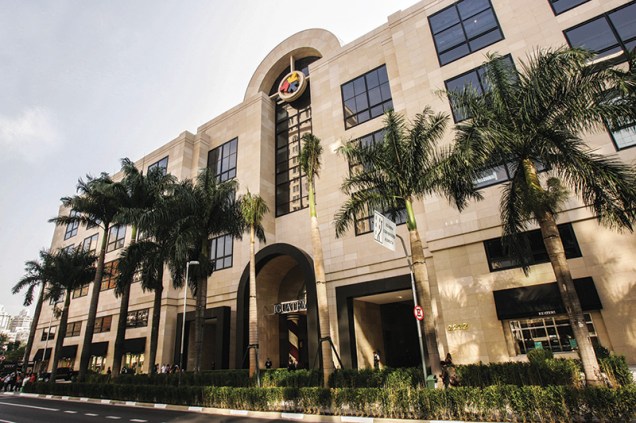 Shopping Iguatemi: eleito como o que tem a melhor variedade e qualidade de lojas da cidade Shopping Iguatemi: eleito como o que tem a melhor variedade e qualidade de lojas da cidade