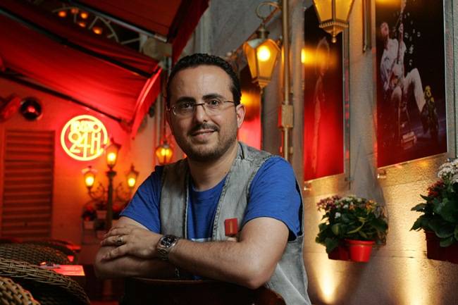 Restaurante Paris 6 fecha uma de suas principais unidades