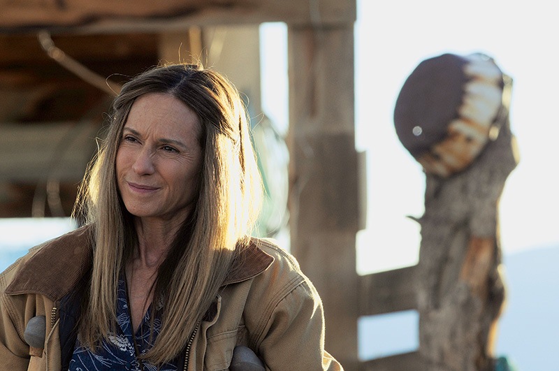 Jackie: Holly Hunter