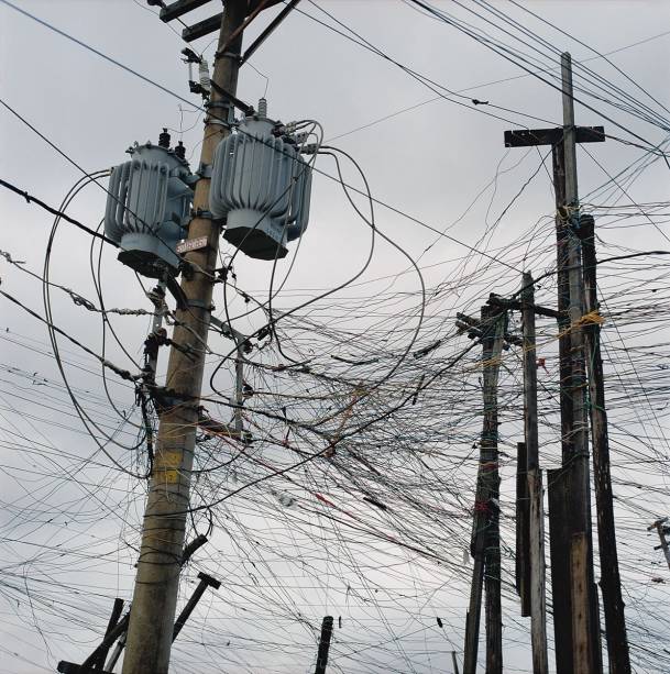 Fios elétricos no Jardim Pantanal: foto faz parte da exposição Perception