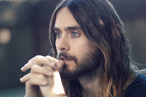 Visual de Jared Leto como Coringa vira piada nas redes sociais; confira os melhores comentários