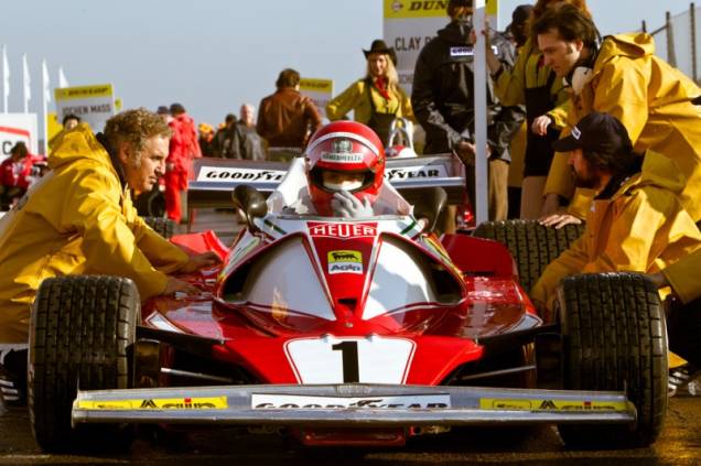 Rush - No Limite da Emoção: o longa narra a história de dois lendários rivais da Fórmula 1, James Hunt e Niki Lauda Rush - No Limite da Emoção: o longa narra a história de dois lendários rivais da Fórmula 1, James Hunt e Niki Lauda